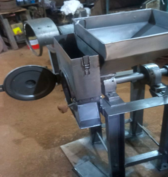 Multipurpose Masala Grainder Machine